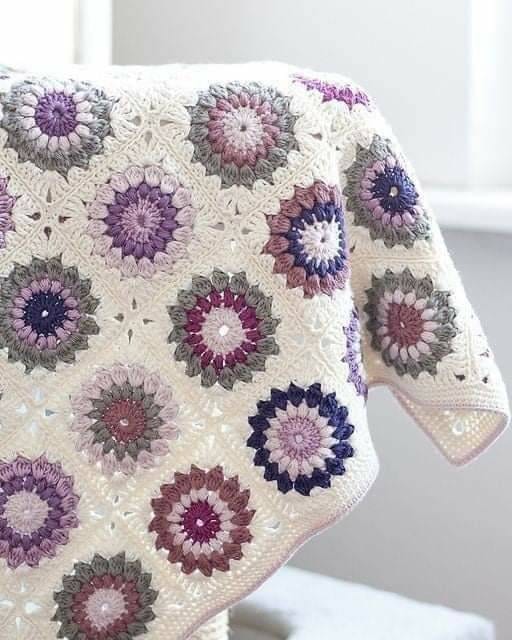 Square Patch, Granny square , Bouquet Crochet Bed Cover, Granny, Blanket crochet