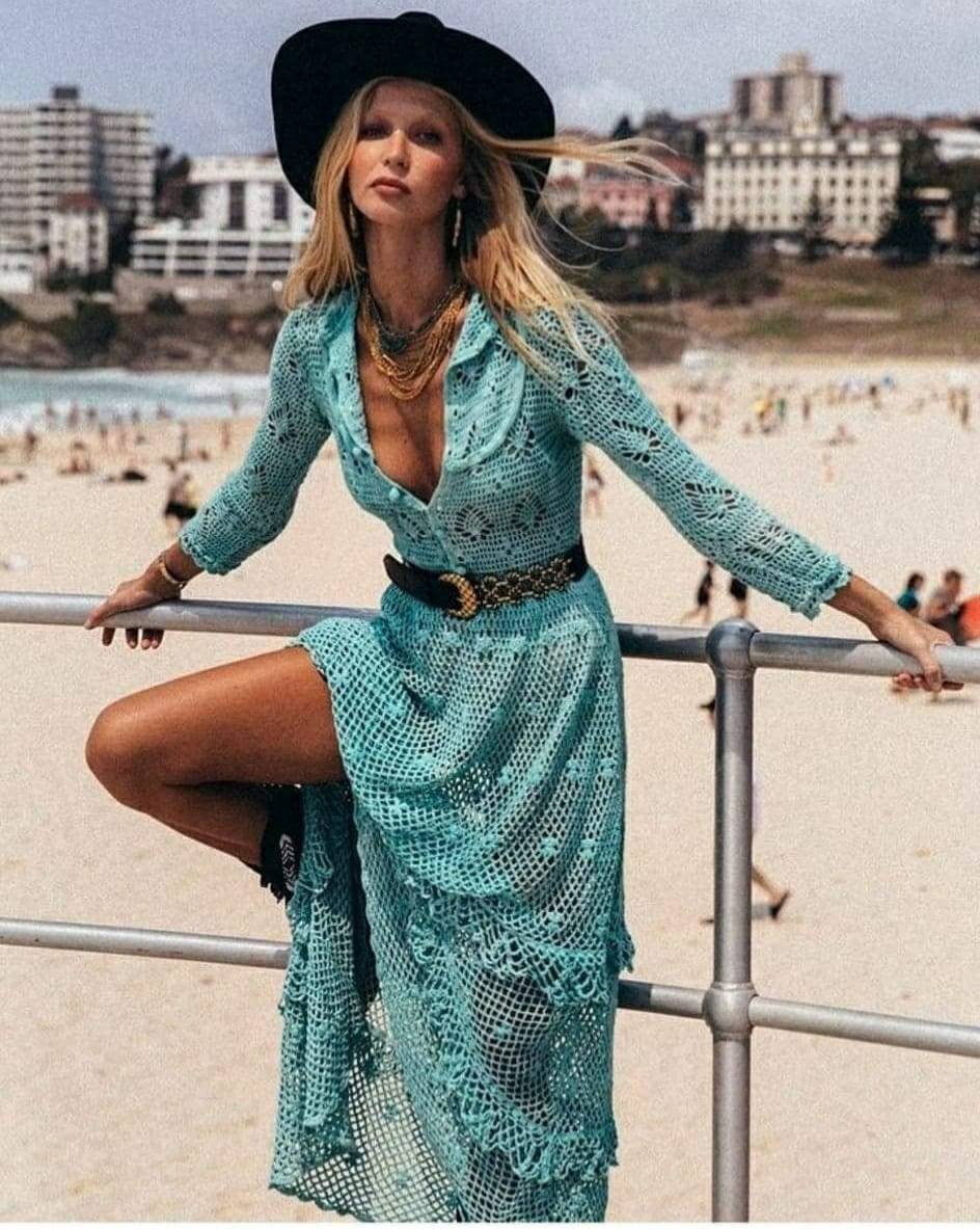 Long Sleeves Maxi Dress